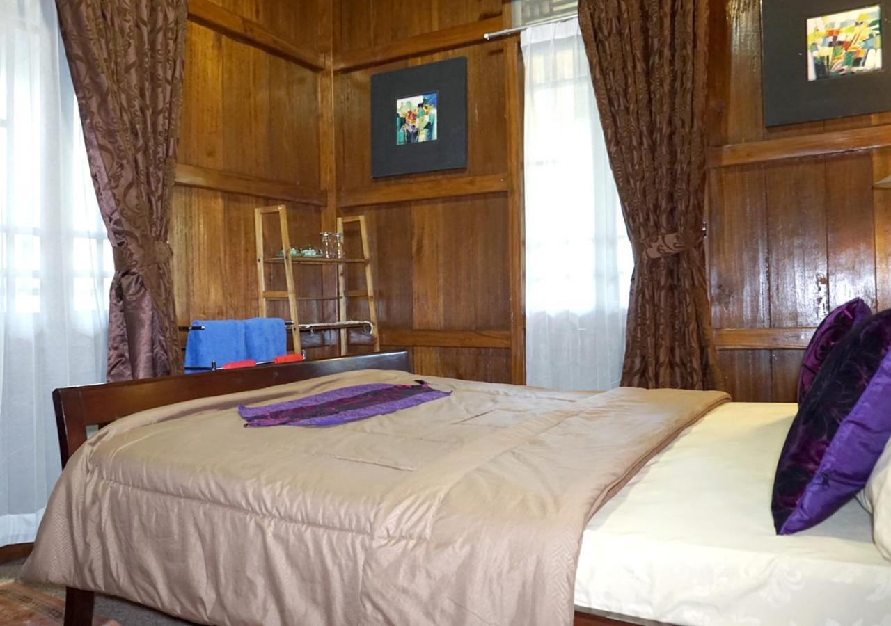 Badjoeri Ethnic Wooden Homestay Bandung Dış mekan fotoğraf