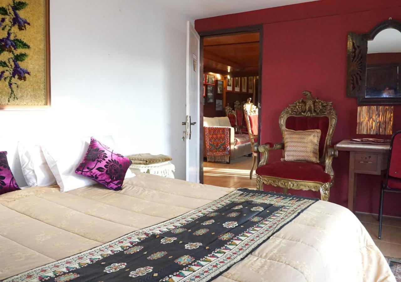 Badjoeri Ethnic Wooden Homestay Bandung Dış mekan fotoğraf