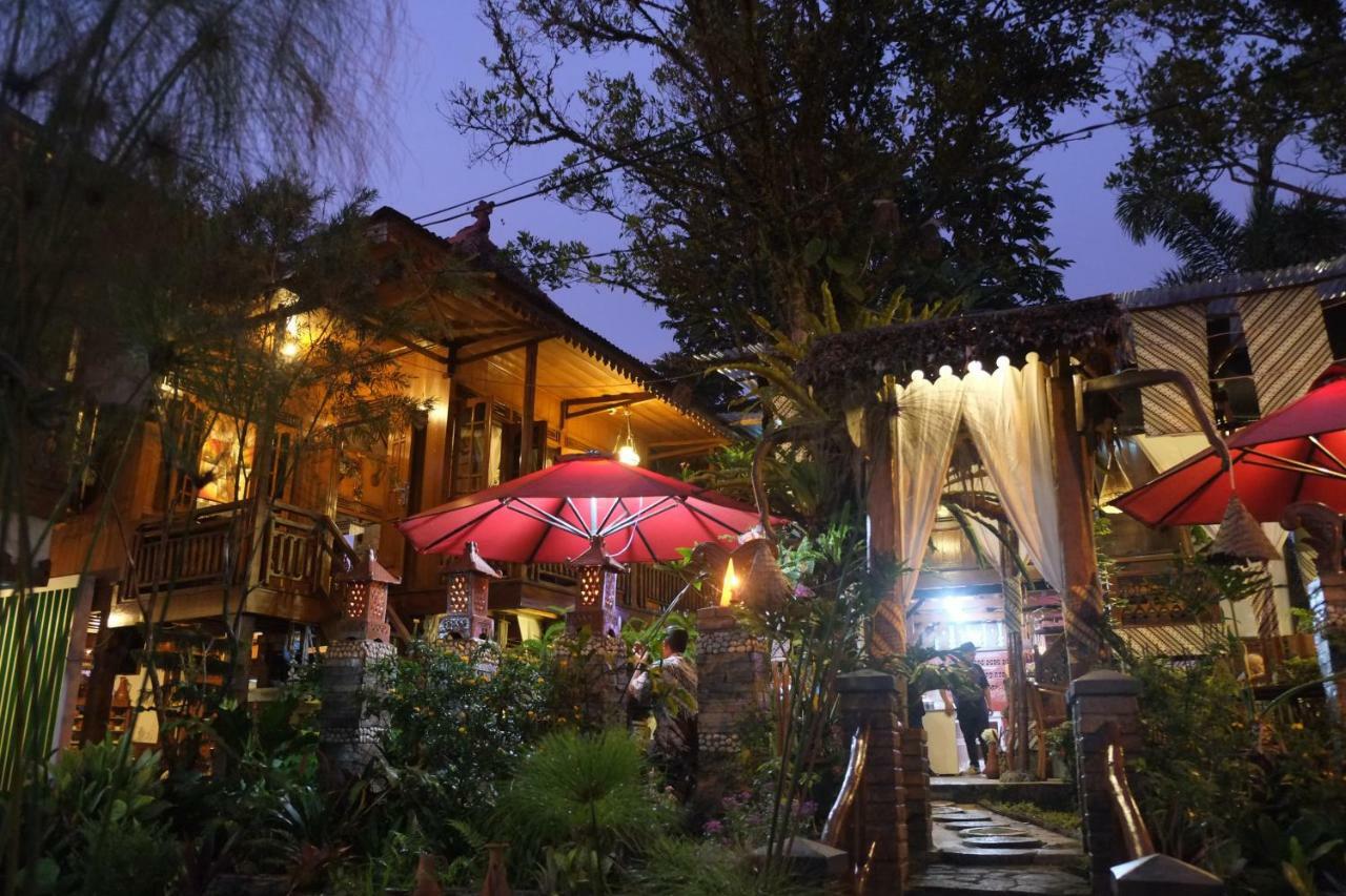 Badjoeri Ethnic Wooden Homestay Bandung Dış mekan fotoğraf