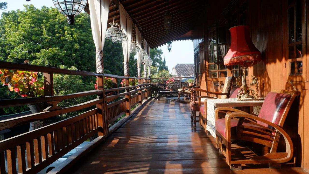 Badjoeri Ethnic Wooden Homestay Bandung Dış mekan fotoğraf